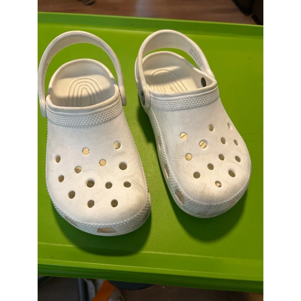 Crocs Classic Clog Kids White Slip On Water Shoes Size J2 J 2